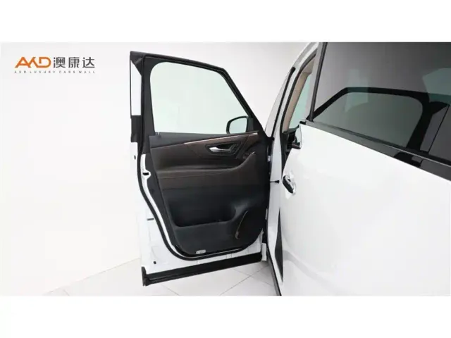 Toyota Vellfire — Фото автомобиля 11