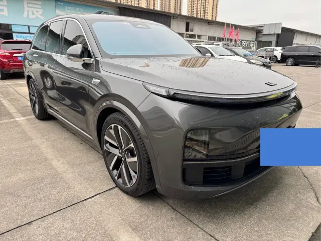 Li Auto L8 — Фото автомобиля 3
