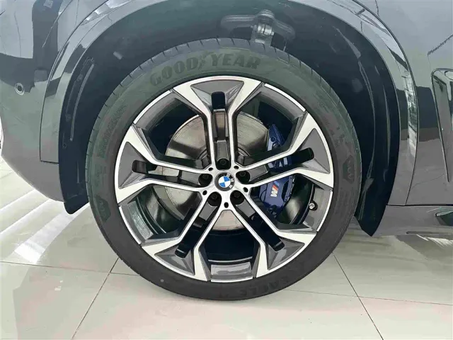 BMW X5 — Фото автомобиля 4