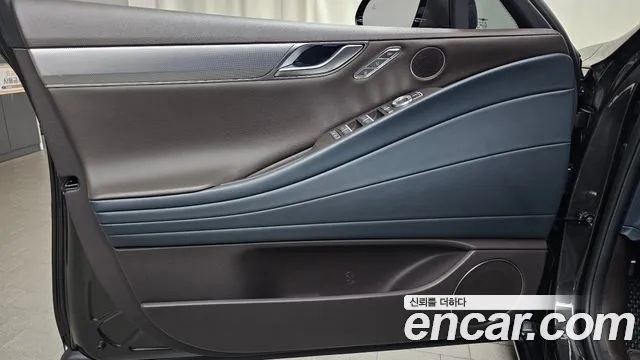 Genesis G80 Бензин 2.5 турбо AWD — Фото автомобиля 24
