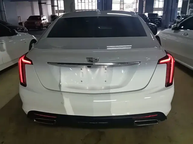 Cadillac CT5 — Фото автомобиля 5