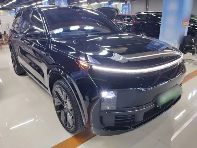 Li Auto L9 — Фото автомобиля 3