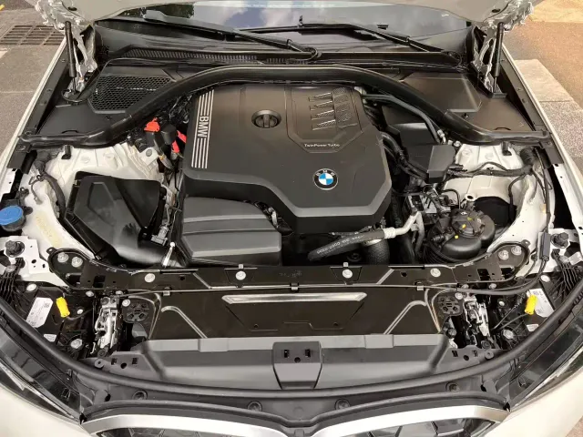 BMW 3 Series — Фото автомобиля 8