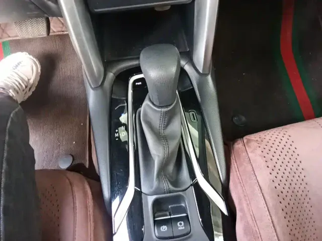 Toyota Frontlander 2023 2.0L CVT Luxury Edition — Фото автомобиля 10