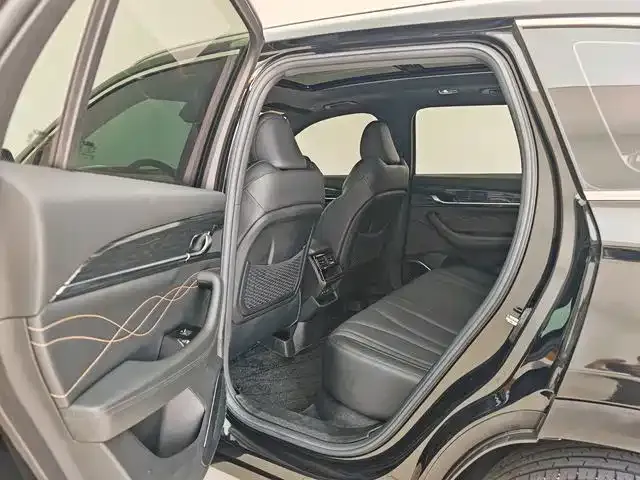 Geely Xingyue L — Фото автомобиля 6