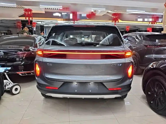Skyworth Auto HT-i — Фото автомобиля 5