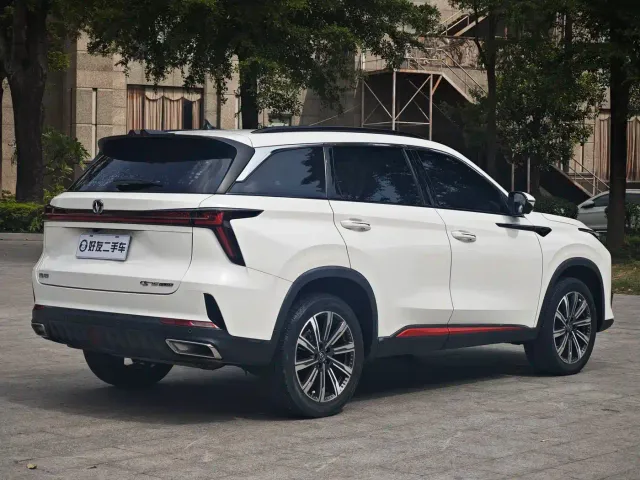 Changan CS75 Plus — Фото автомобиля 5