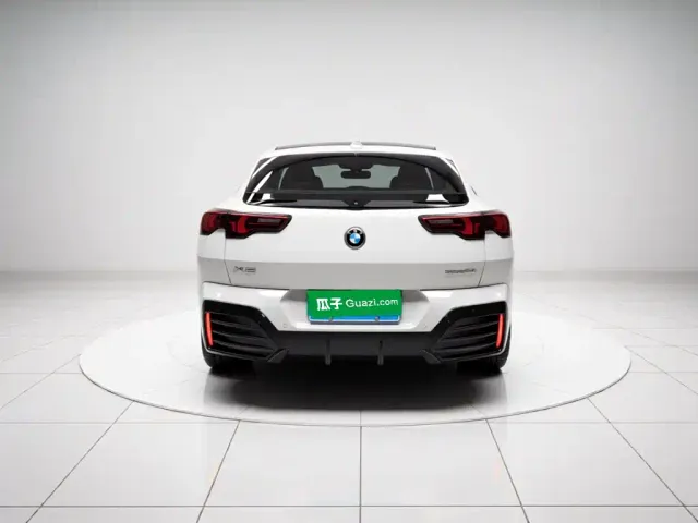 BMW X2 — Фото автомобиля 3