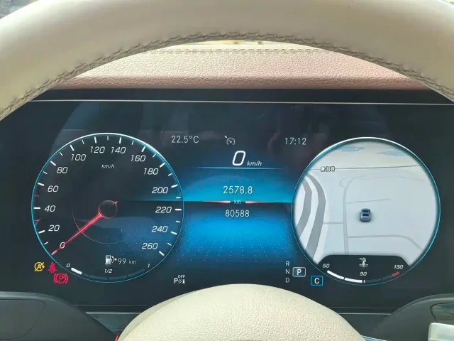 Mercedes-Benz E-Class — Фото автомобиля 15