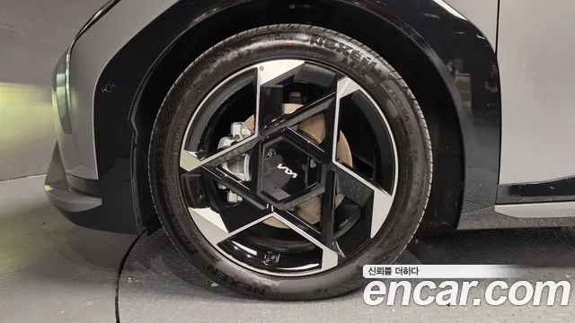 Kia EV4 — Фото автомобиля 5