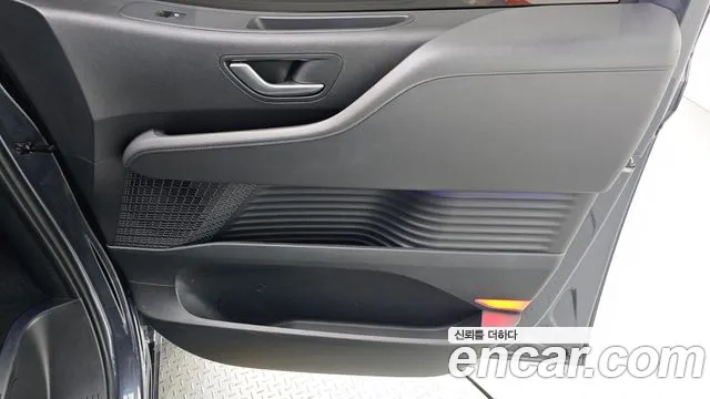 Hyundai Staria Staria Lounge 9 мест — Фото автомобиля 23