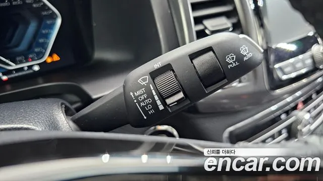 KG_Mobility_Ssangyong Rexton Новый Rexton Sport Khan Дизель 2.2 4WD — Фото автомобиля 23