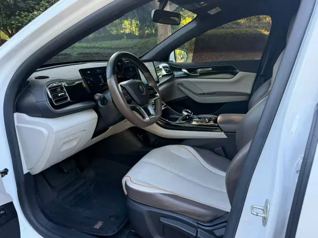 BYD Qin PLUS — Фото автомобиля 4