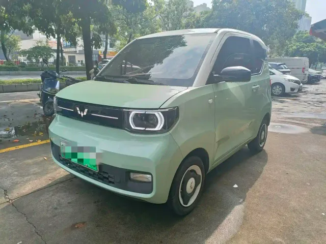 Фотография автомобиля — Wuling Hongguang Mini EV