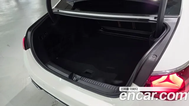 Mercedes-Benz E-Class W214 — Фото автомобиля 9