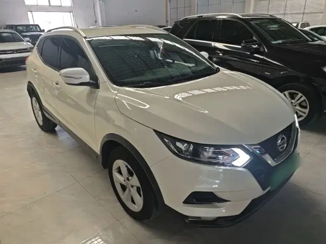 Nissan Qashqai — Фото автомобиля 3