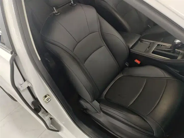 Roewe i5 — Фото автомобиля 24