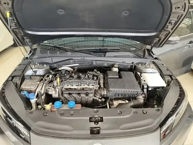 Changan Qiyuan A05 — Фото автомобиля 19