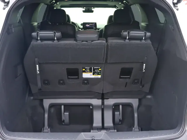 Toyota Granvia — Фото автомобиля 23