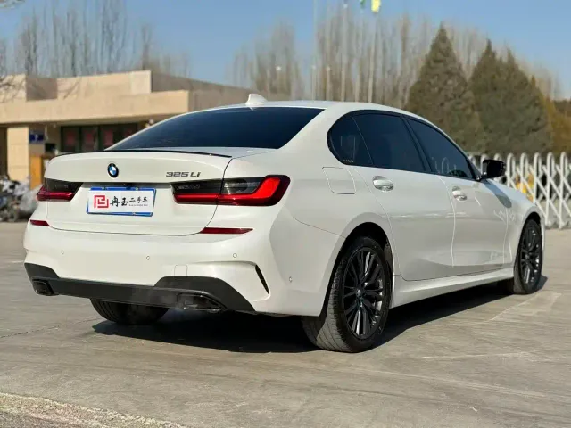 BMW 3 Series — Фото автомобиля 7