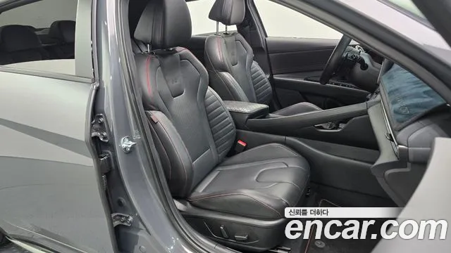Hyundai Avante CN7 — Фото автомобиля 12