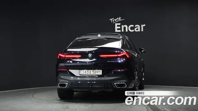 BMW X6 xDrive40i M Sport — Фото автомобиля 4