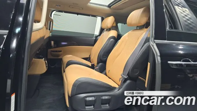 Kia Canival Carnival 4 поколение Бензин 7 мест Signature — Фото автомобиля 11