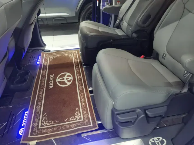 Toyota Granvia — Фото автомобиля 8