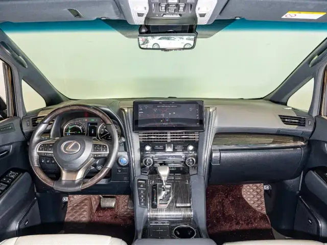 Lexus LM — Фото автомобиля 10