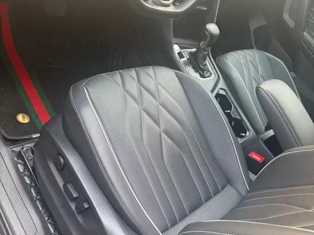 Volkswagen Tiguan L — Фото автомобиля 4