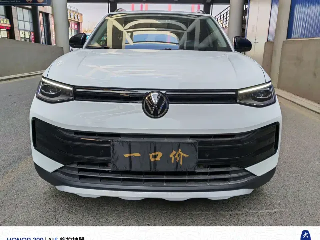 Volkswagen Tharu — Фото автомобиля 2