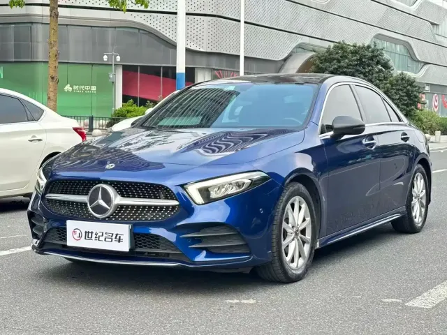 Mercedes-Benz A-Class — Фото автомобиля 2