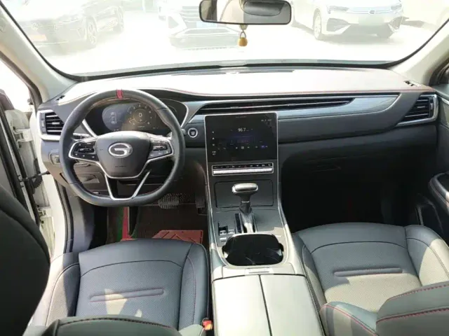 GAC Trumpchi GS4 PLUS — Фото автомобиля 9