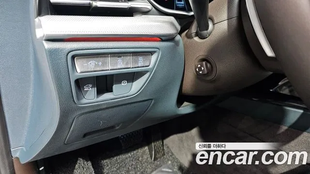 Genesis G80 Бензин 2.5 турбо AWD — Фото автомобиля 18