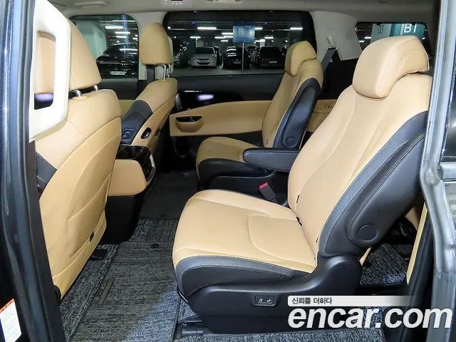 Kia Carnival 4th Gen — Фото автомобиля 7
