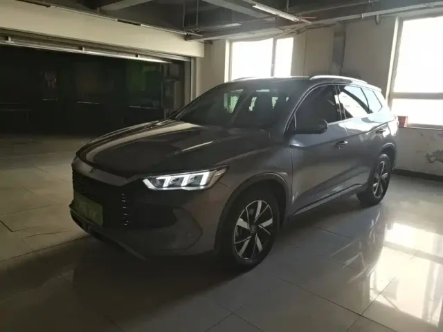 Фотография автомобиля — BYD Song Pro