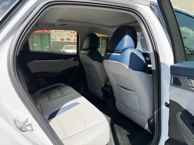 Chery Arrizo 8 — Фото автомобиля 7