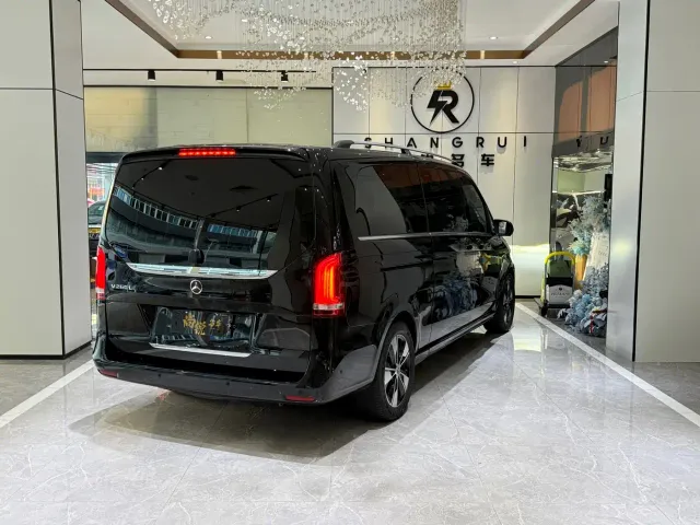 Mercedes-Benz V-Class — Фото автомобиля 4
