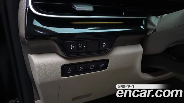 Kia Carnival 4th Gen — Фото автомобиля 28
