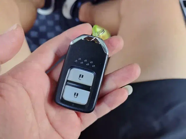 Honda Fit — Фото автомобиля 8