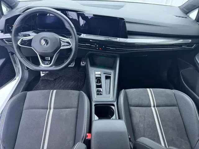 Volkswagen Golf — Фото автомобиля 14