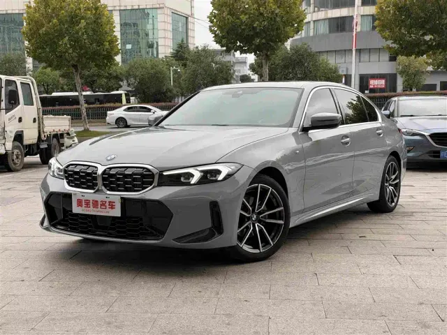 Фотография автомобиля — BMW 3 Series