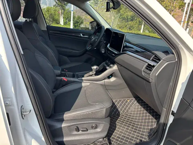 Skoda Kodiaq — Фото автомобиля 7
