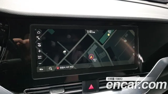 Kia Niro Niro Plus Light (Такси) — Фото автомобиля 14