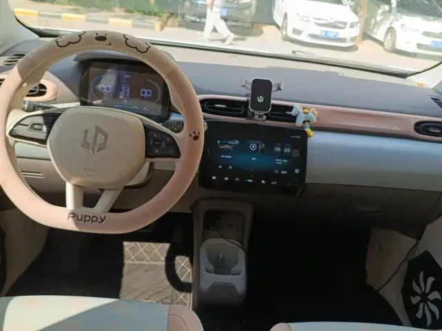 Leapmotor T03 — Фото автомобиля 12
