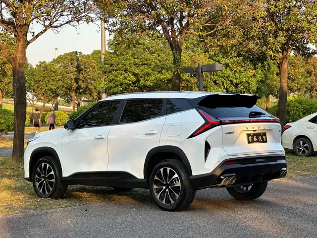 Geely Boyue — Фото автомобиля 4