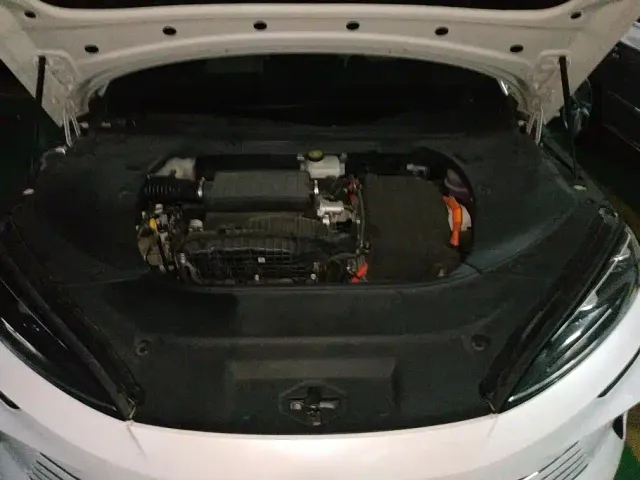 BYD Seal — Фото автомобиля 10