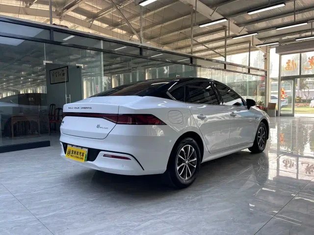 BYD Qin PLUS — Фото автомобиля 10