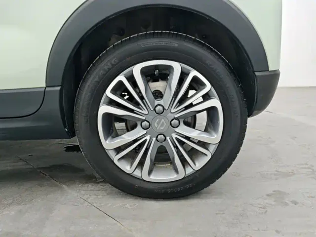 Leapmotor T03 — Фото автомобиля 13