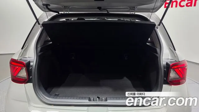 Hyundai Venue — Фото автомобиля 26